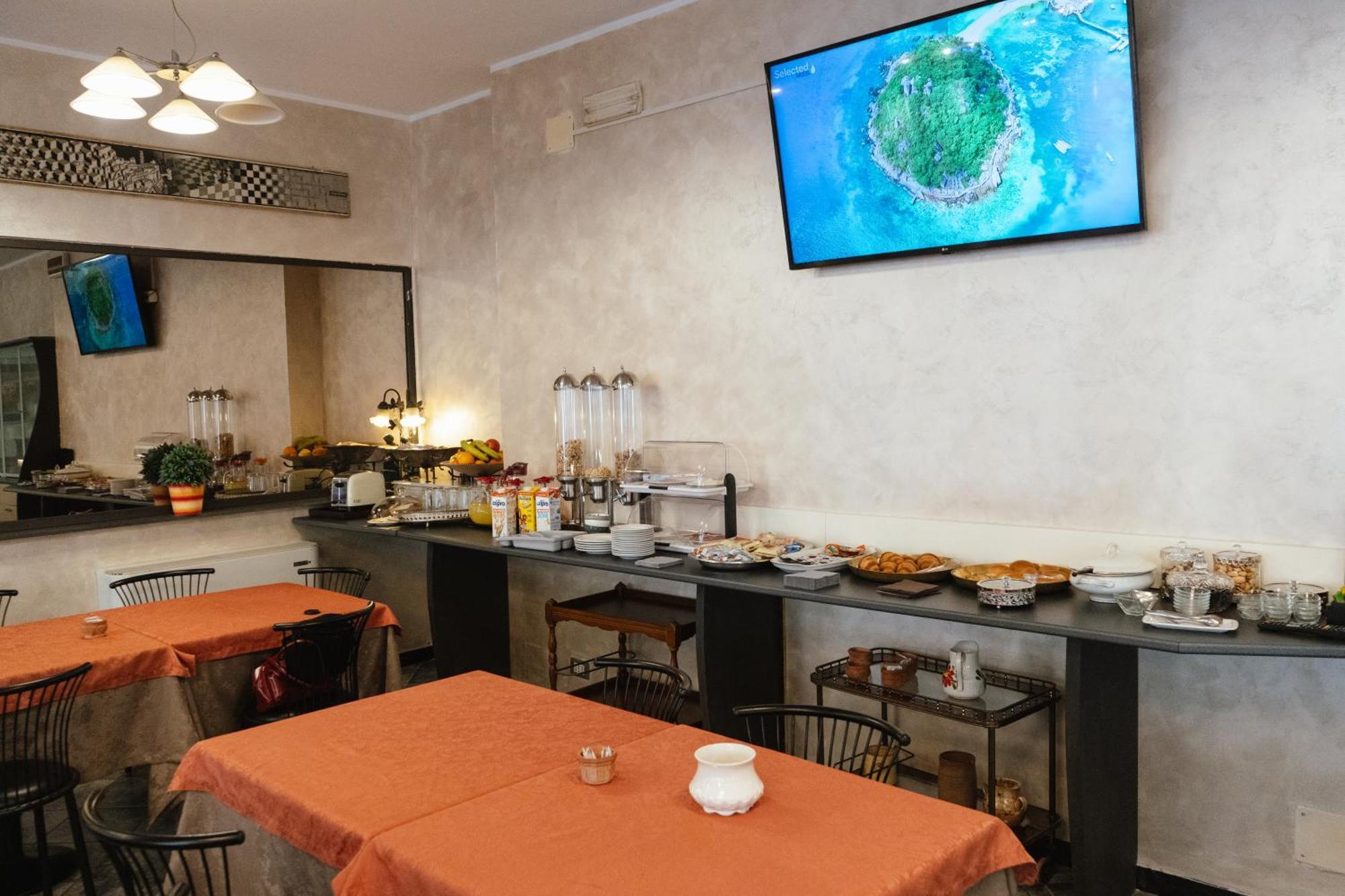 Hotel Magnolia Альбенга Екстер'єр фото